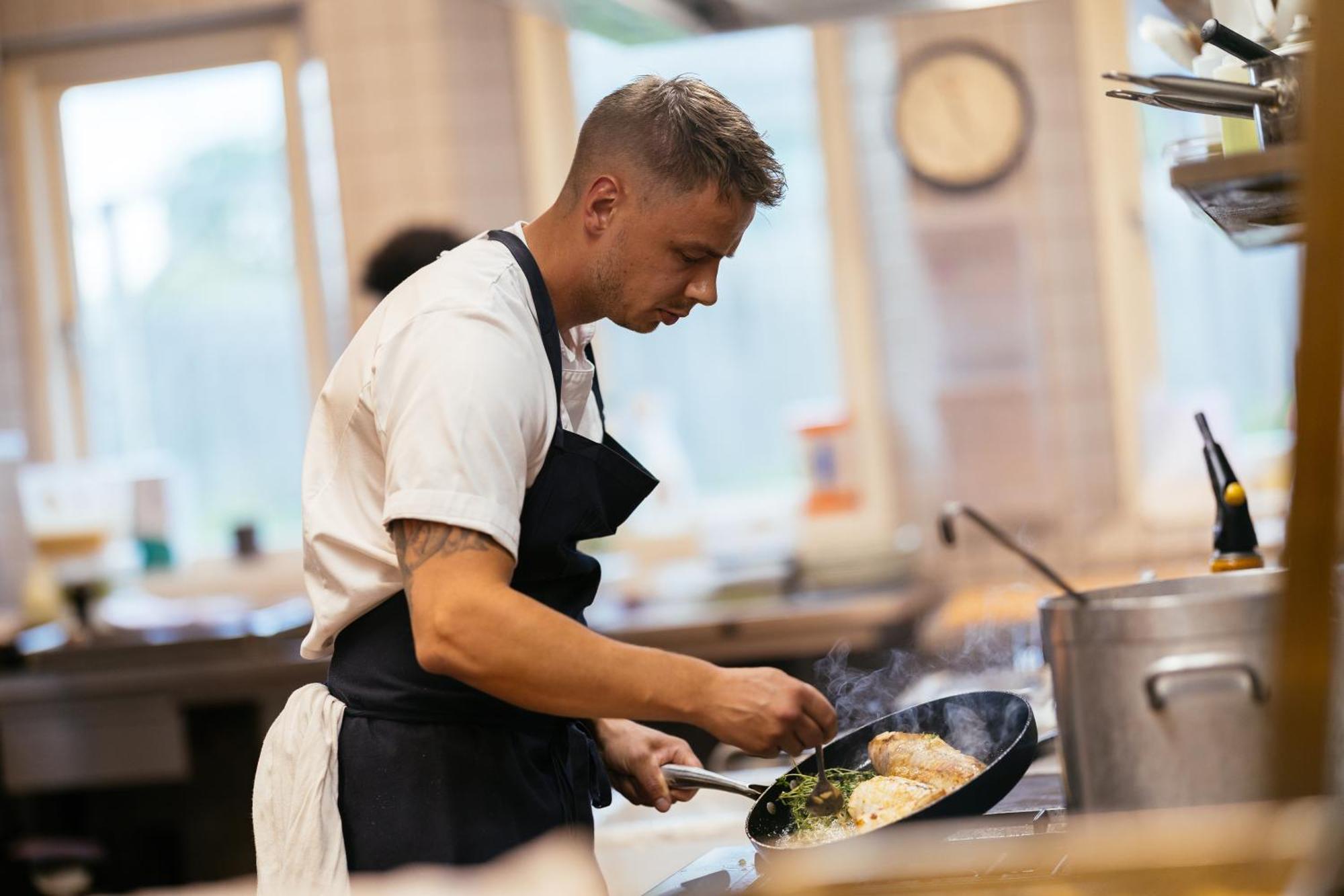 Strandhotel Klinten Aps Rødvig Esterno foto