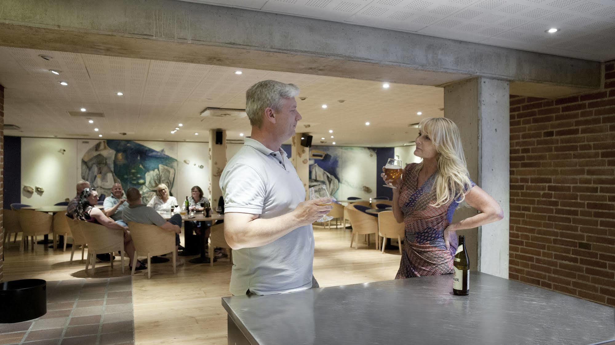 Strandhotel Klinten Aps Rødvig Esterno foto